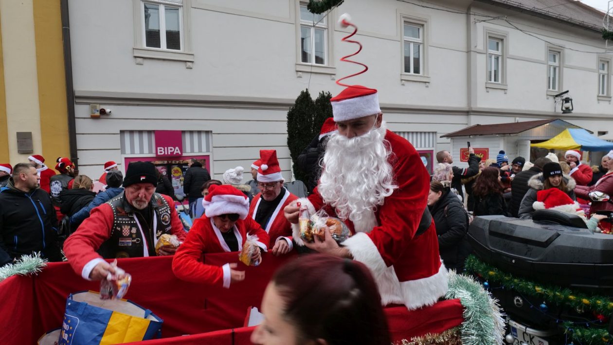 Foto mrazovi 2025 franjevački trg (34)