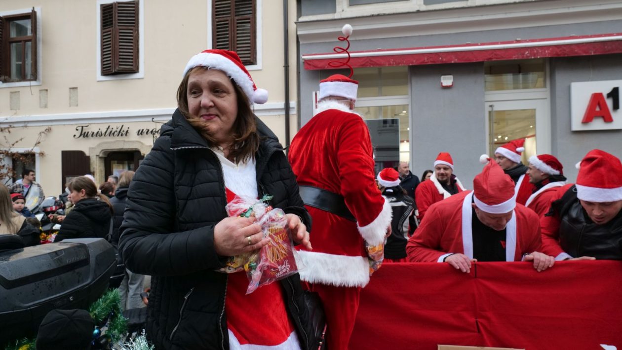 Foto mrazovi 2025 franjevački trg (42)