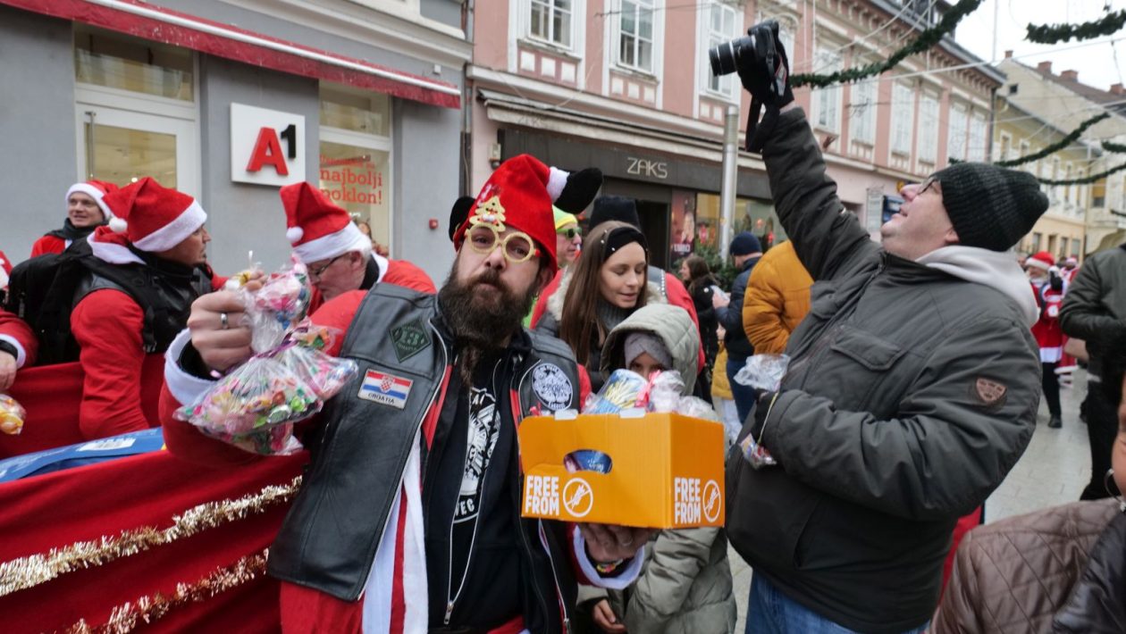 Foto mrazovi 2025 franjevački trg (43)