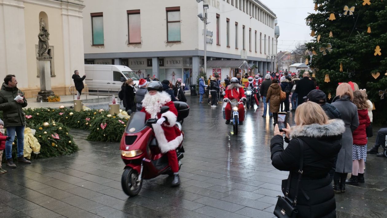 Foto mrazovi 2025 franjevački trg (6)