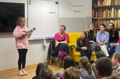 Gimnazija Josipa Slavenskog Čakovec 9 Gimnazija Josipa Slavenskog Čakovec 9