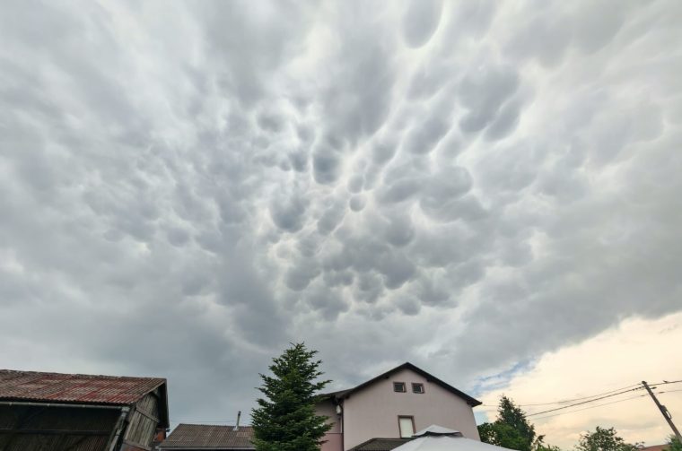 Danijel Mihaljković Čovac – mammatus oblaci oblak