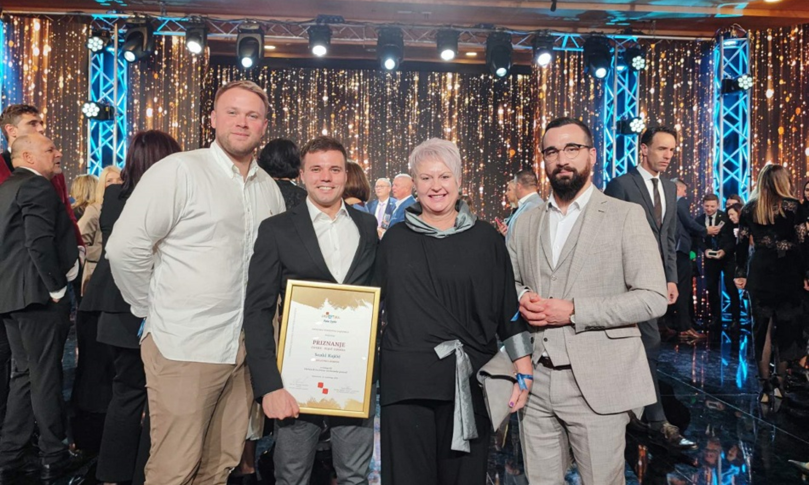 Damjan Mikec Damjan Mikec