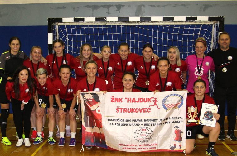 Hajdučice kup nogomet ŽNK (1)