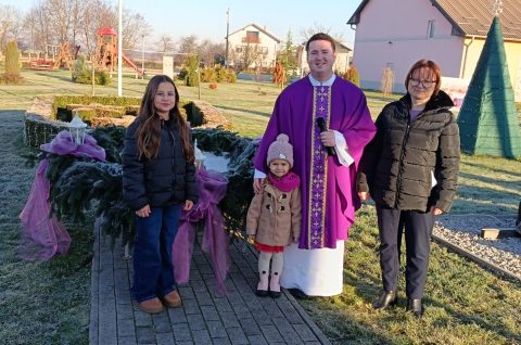 Gardinovec paljenje prve svijeće (3)