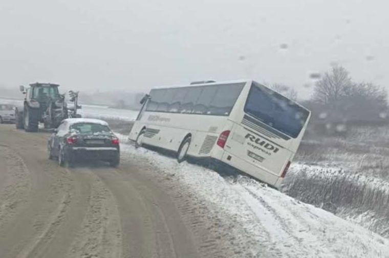 turčišće autobus sletio s ceste turčišće autobus sletio s ceste