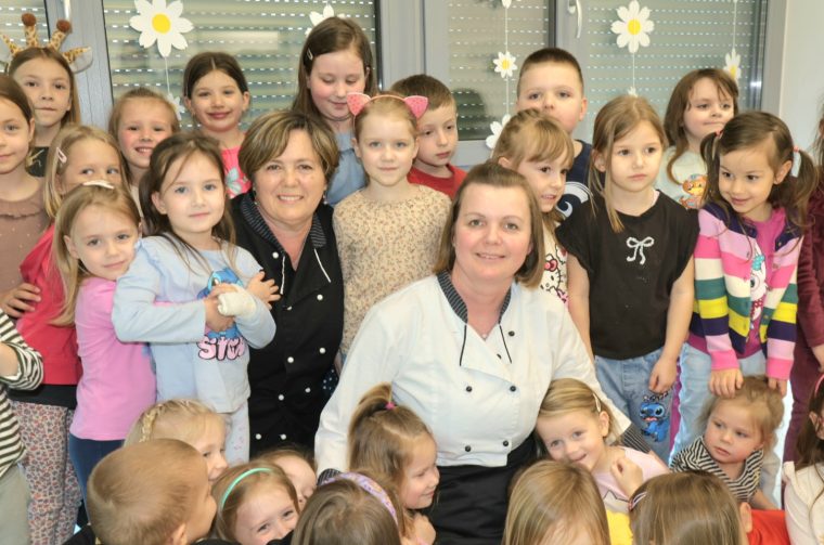 Dječji vrtić Jurovska pčelica, Područni odjel Šumska vila (5) Dječji vrtić Jurovska pčelica, Područni odjel Šumska vila (5)