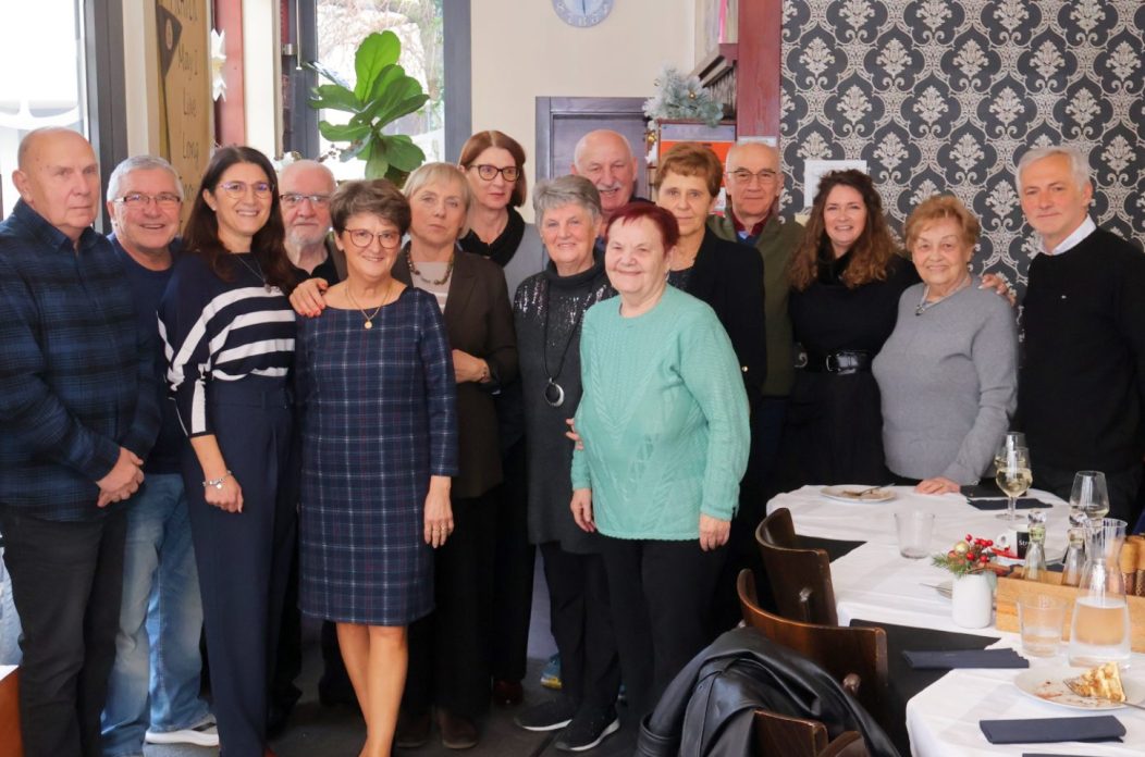 Umirovljeni djelatnici Gradska uprava (15) Umirovljeni djelatnici Gradska uprava (15)