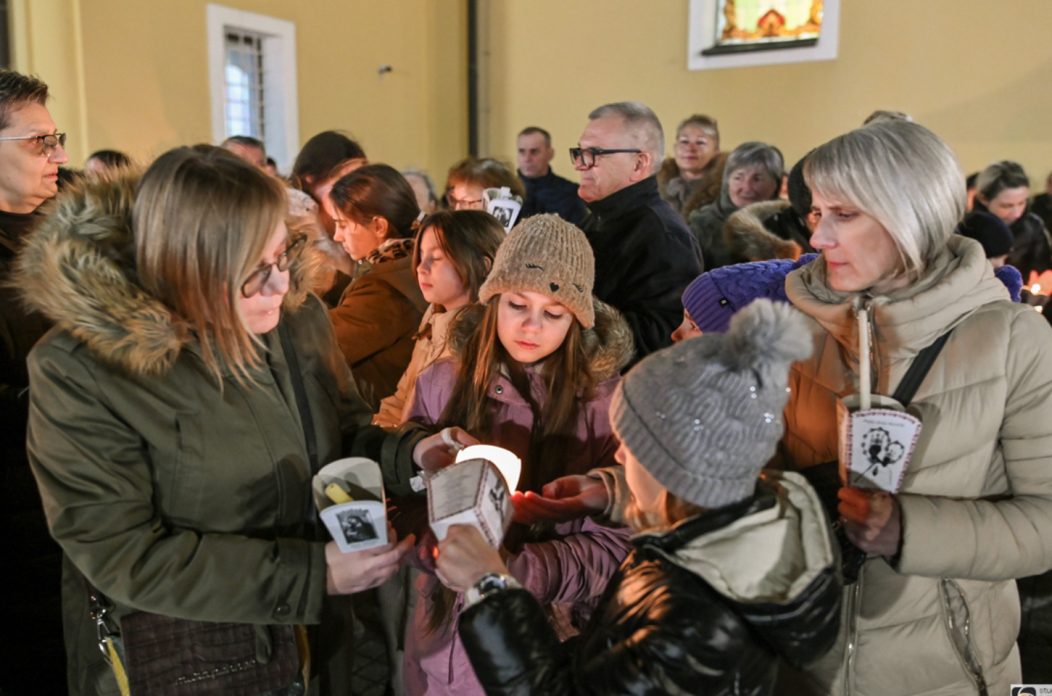 Župa Prelog svijećnica Studio Vipro (18)