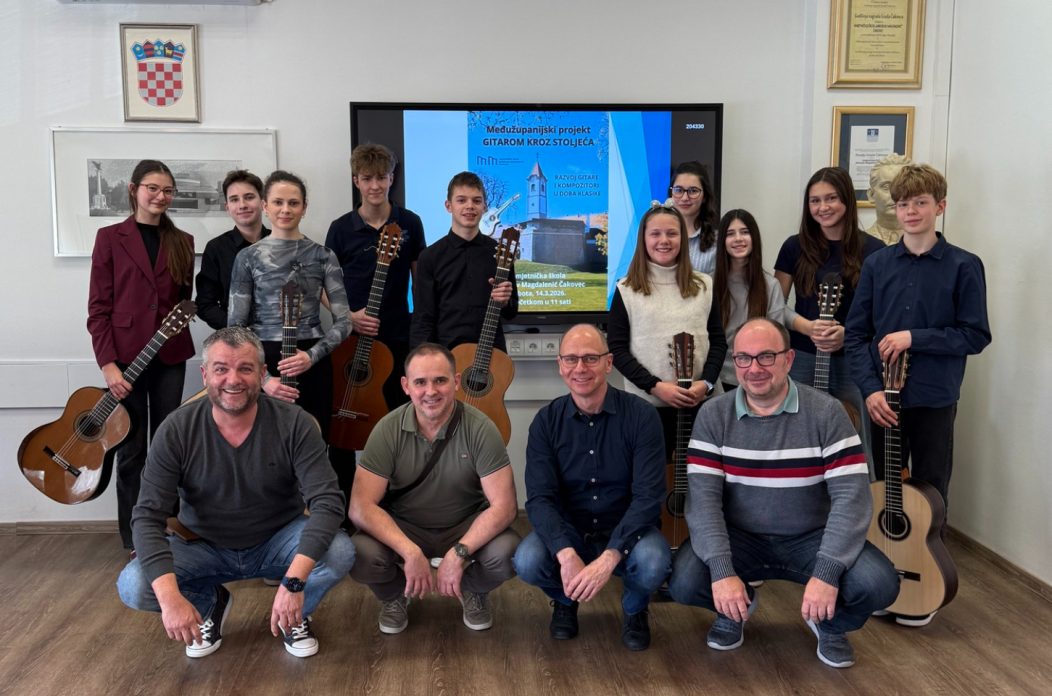 Umjetnička škola Miroslav Magdalenić Čakovec – gitara (4) Umjetnička škola Miroslav Magdalenić Čakovec – gitara (4)