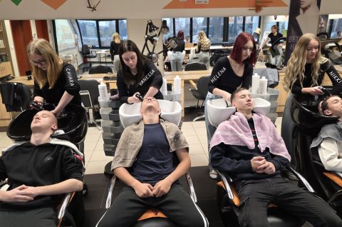 GOSPODARSKA ŠKOLA ČAKOVEC frizeri 4