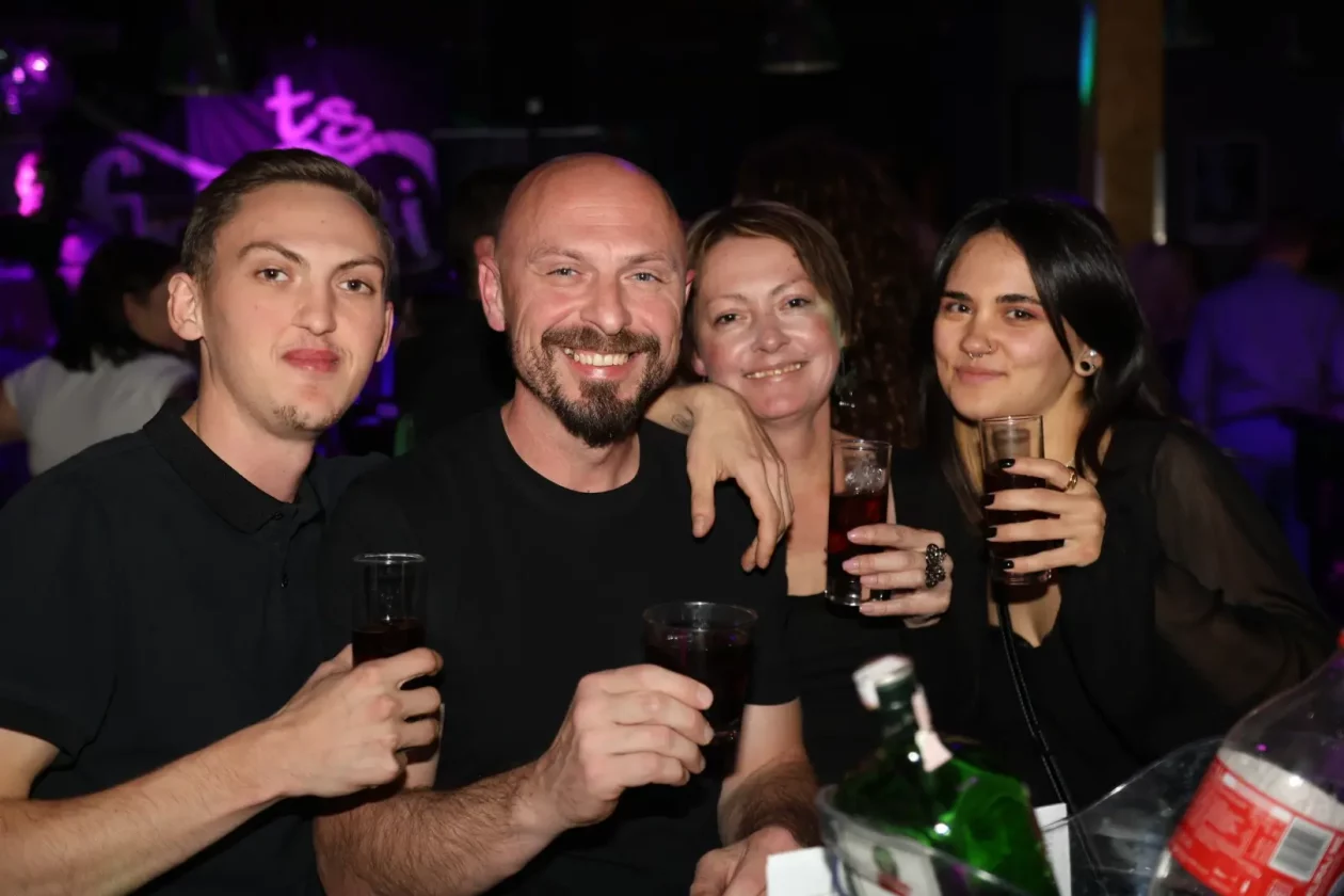 Frikovi u Meta baru 15-11-2025 (12)