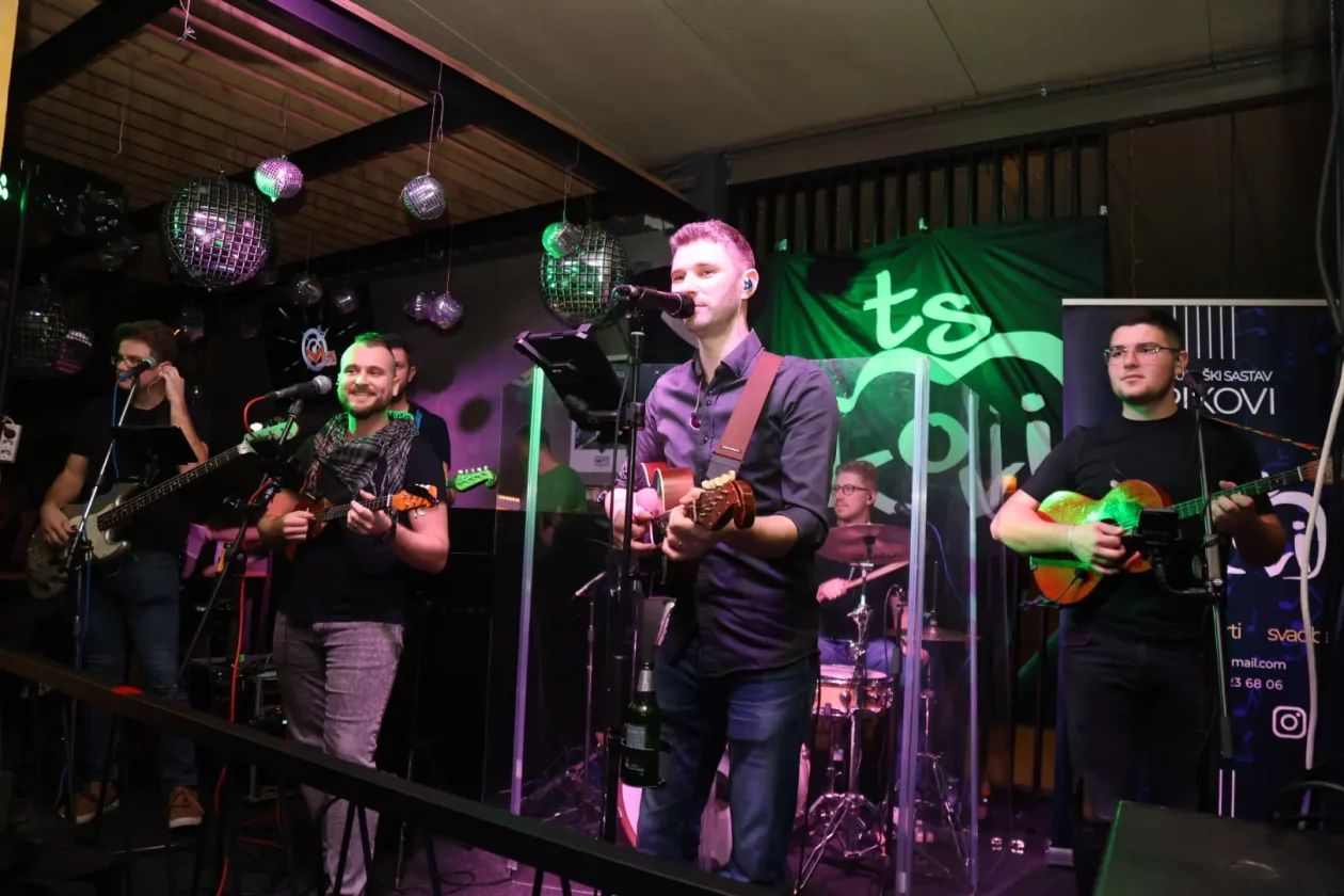 Frikovi u Meta baru 15-11-2025 (32)