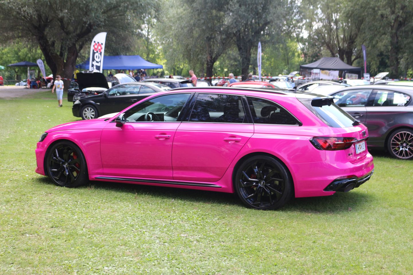 GARAGE FREAKS U AKCIJI Izletište Goričanec bruji od buke, dima i adrenalina – u tijeku je tuning car show (11)