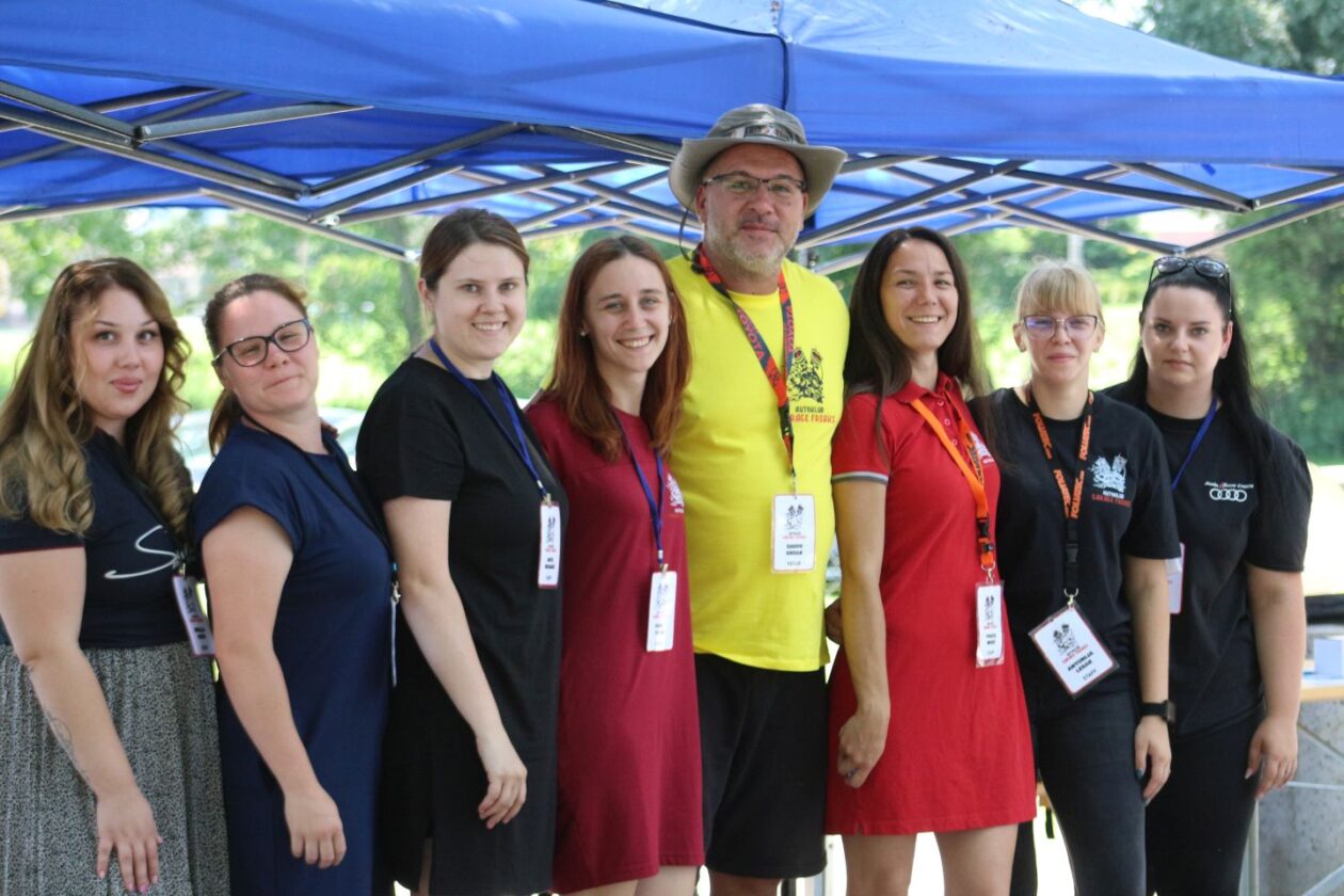 GARAGE FREAKS U AKCIJI Izletište Goričanec bruji od buke, dima i adrenalina – u tijeku je tuning car show (41)