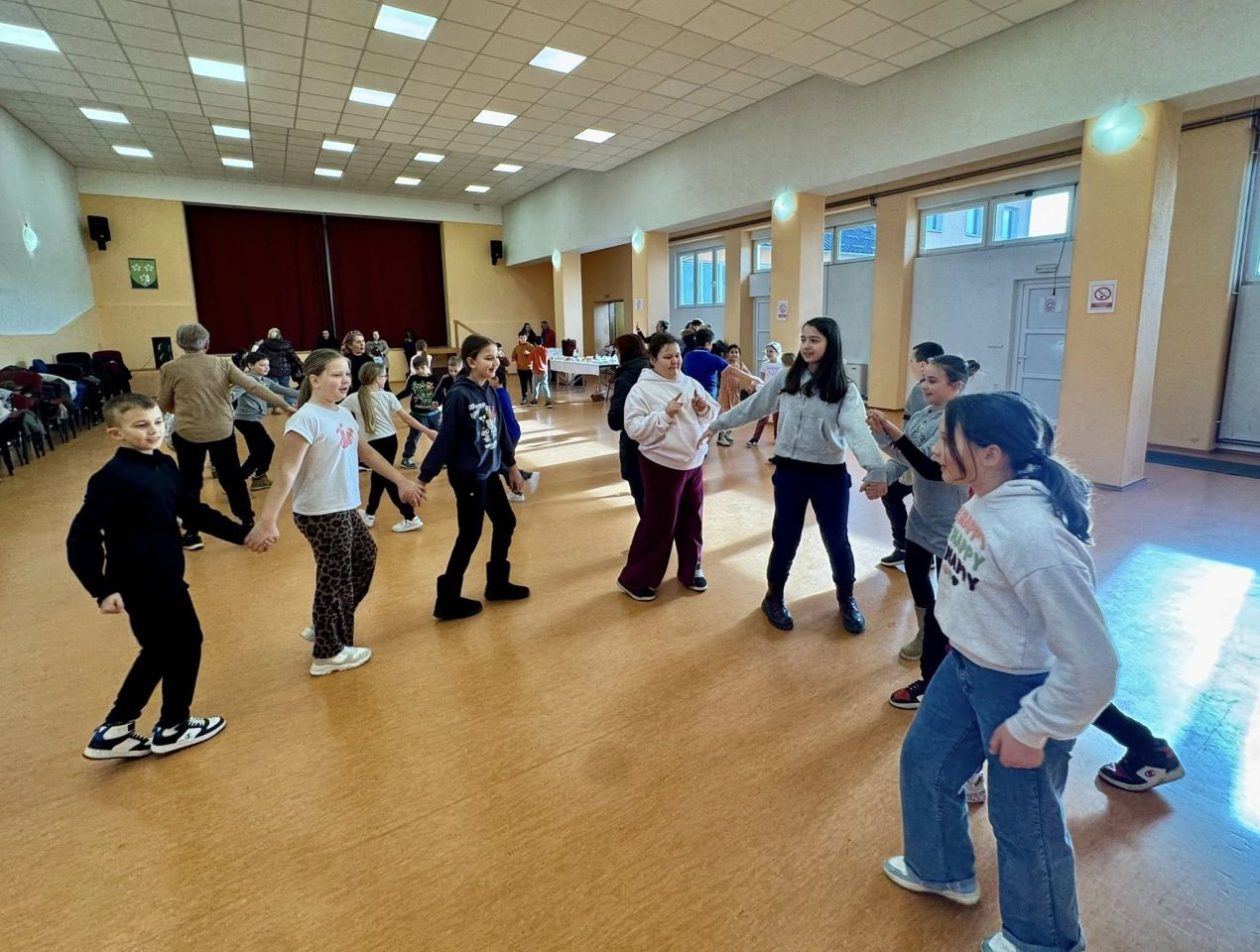 GARDINOVEC Djeca i članovi udruge Gardruža zajedno proslavili dan ispunjen smijehom i pjesmom (16)