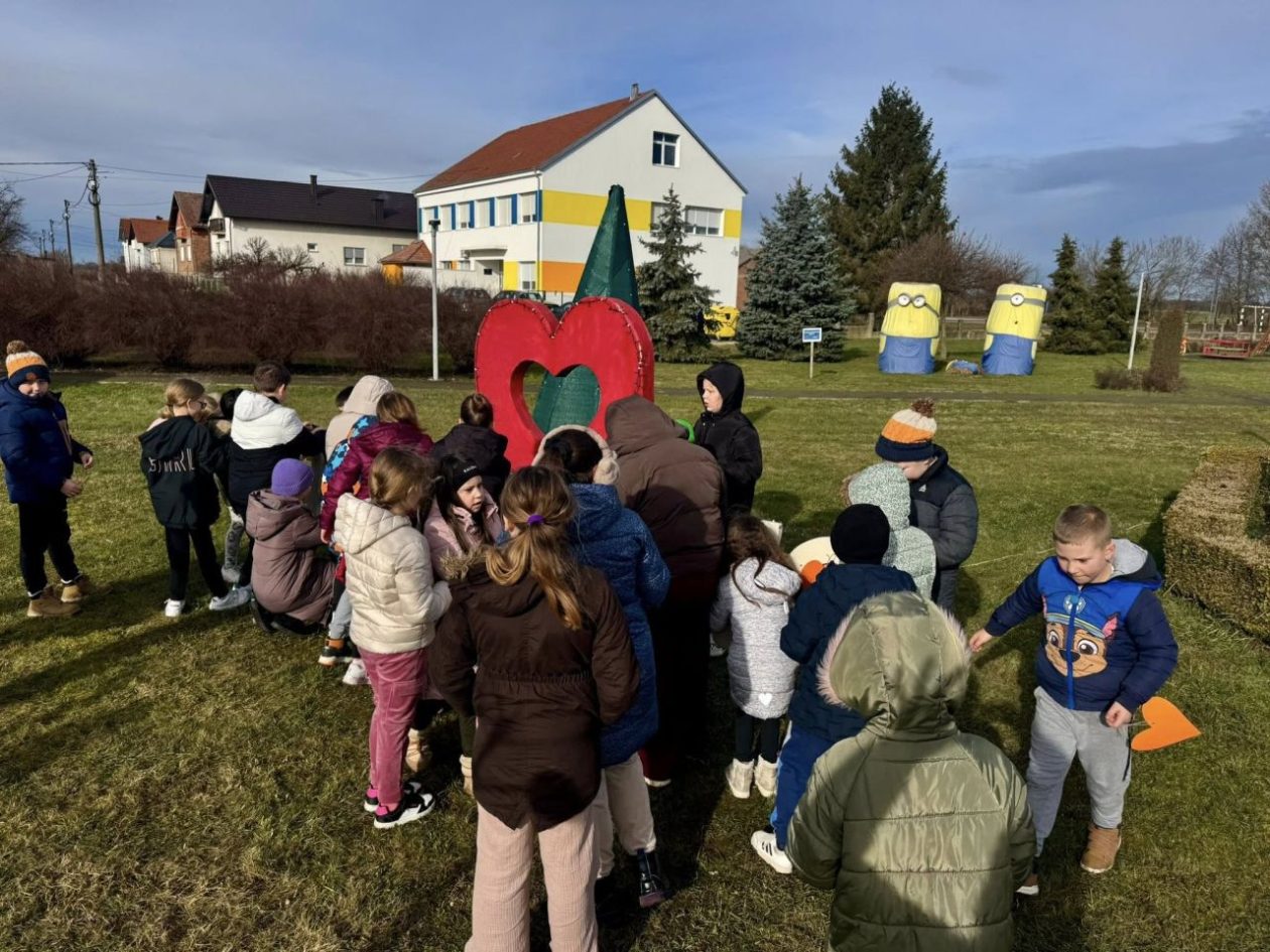 GARDINOVEC Djeca i članovi udruge Gardruža zajedno proslavili dan ispunjen smijehom i pjesmom (2)