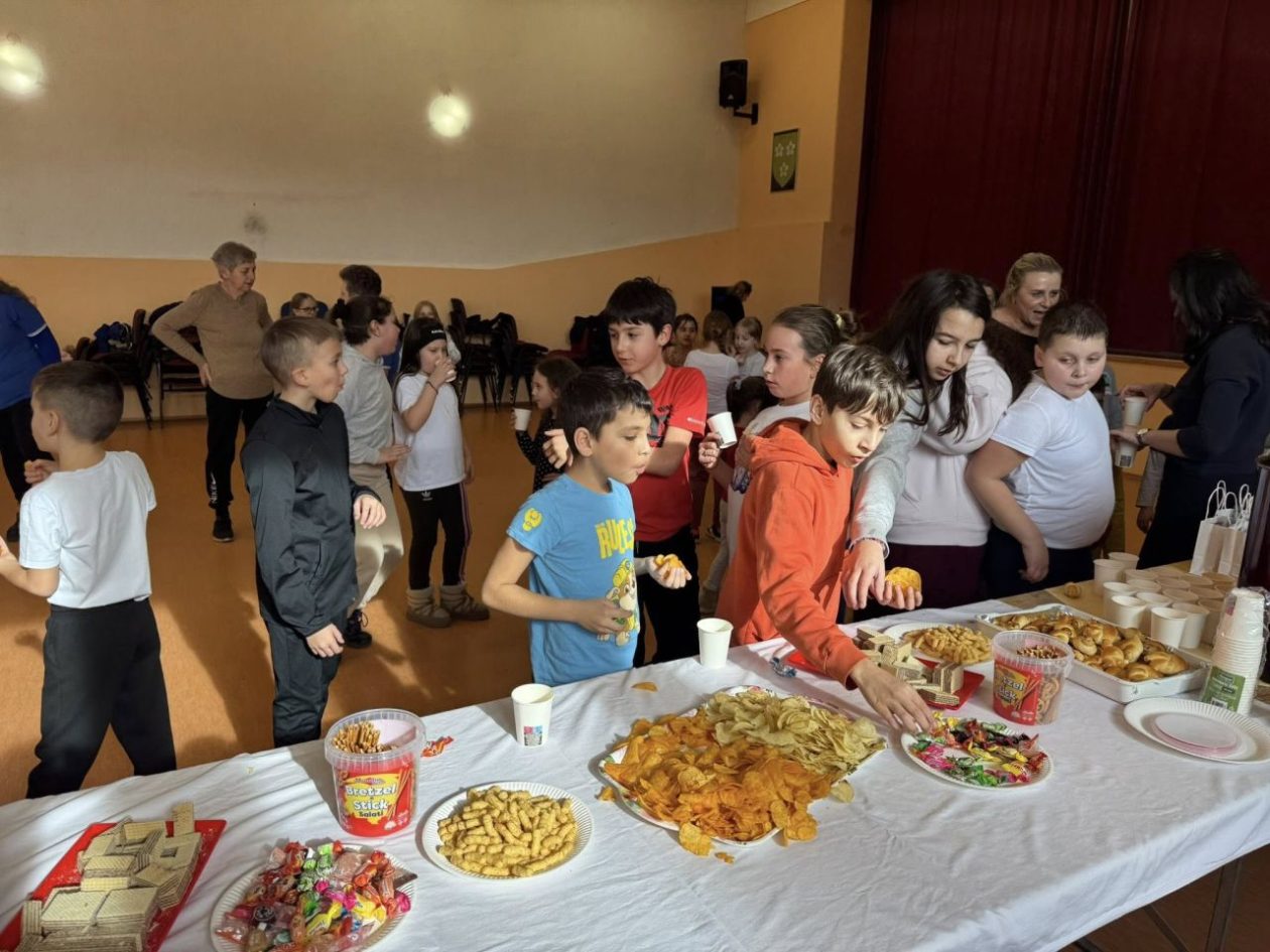 GARDINOVEC Djeca i članovi udruge Gardruža zajedno proslavili dan ispunjen smijehom i pjesmom (21)