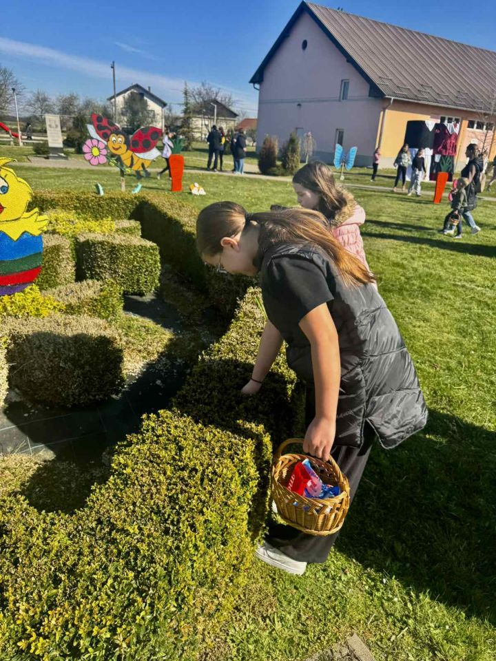 GARDINOVEC Djeca uživala u potrazi za uskrsnim jajima i osvojila plišane zečeve (13)