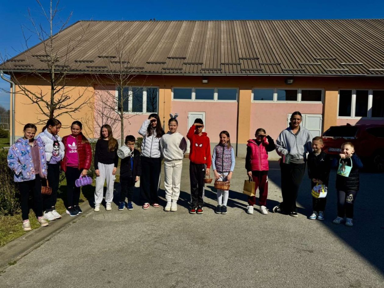 GARDINOVEC Djeca uživala u potrazi za uskrsnim jajima i osvojila plišane zečeve (3)