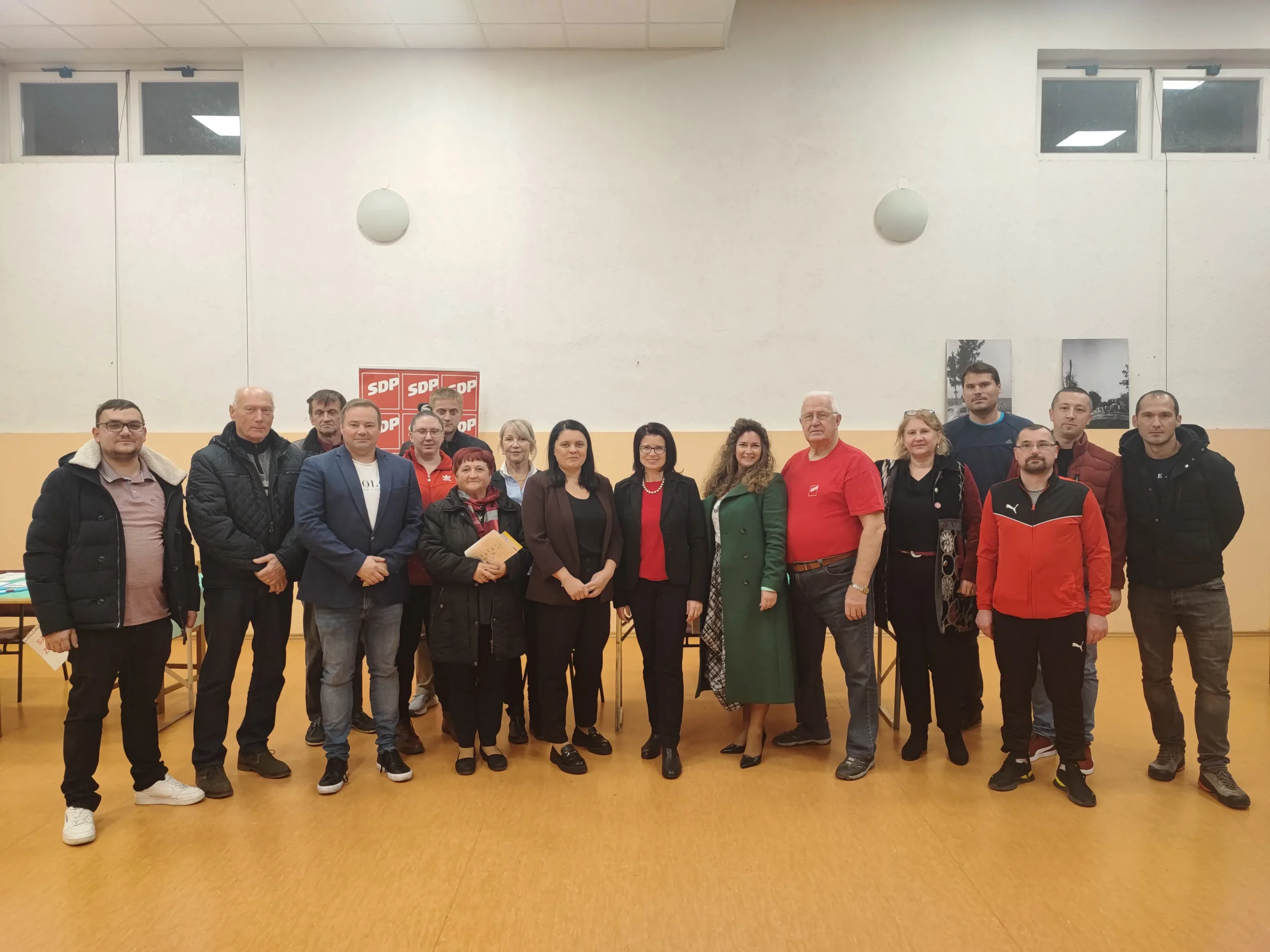 GARDINOVEC Održana javnozdravstvena akcija u kojoj su mještani provjerili svoj tlak i šećer u krvi (1) GARDINOVEC Održana javnozdravstvena akcija u kojoj su mještani provjerili svoj tlak i šećer u krvi (1)