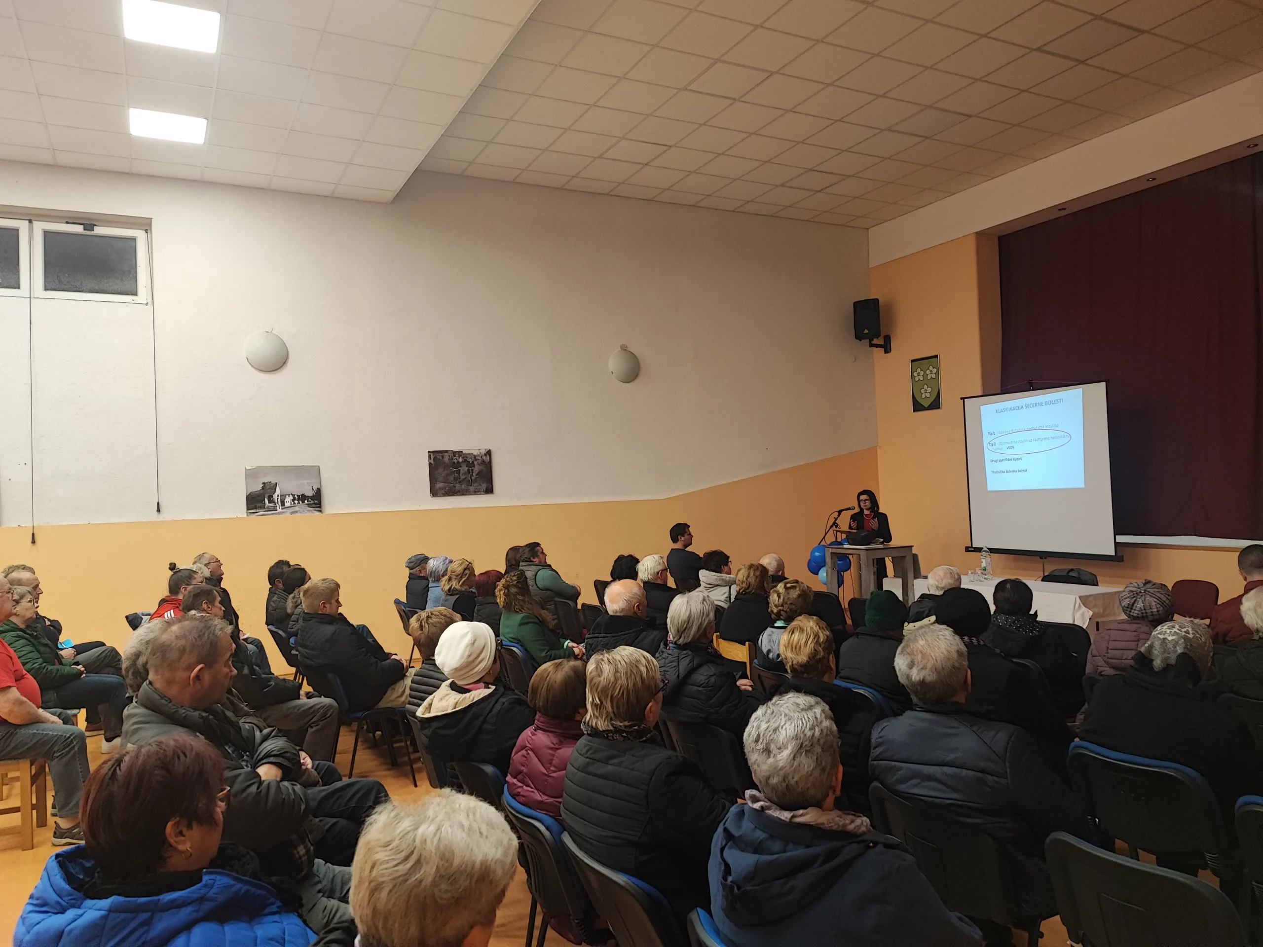 GARDINOVEC Održana javnozdravstvena akcija u kojoj su mještani provjerili svoj tlak i šećer u krvi (3) GARDINOVEC Održana javnozdravstvena akcija u kojoj su mještani provjerili svoj tlak i šećer u krvi (3)