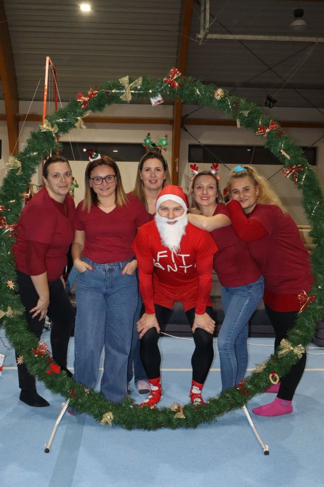 GIMNASTIČKI KLUB NEDELIŠĆE Puna dvorana i blagdanski ugođaj na dječjoj priredbi (4) GIMNASTIČKI KLUB NEDELIŠĆE Puna dvorana i blagdanski ugođaj na dječjoj priredbi (4)