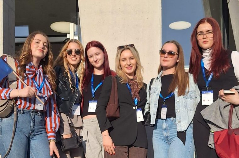 GIMNAZIJA JOSIPA SLAVENSKOG Epas susret Zadar