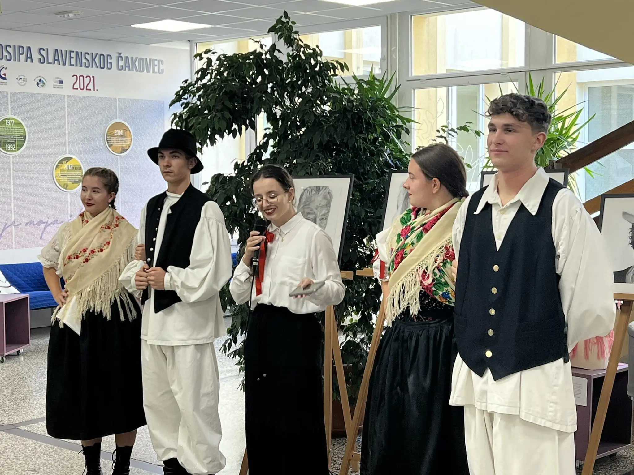 GIMNAZIJA JOSIPA SLAVENSKOG Susret s prijateljima iz Zamościa Razgovori o mekim vještinama i europskim temama (10)