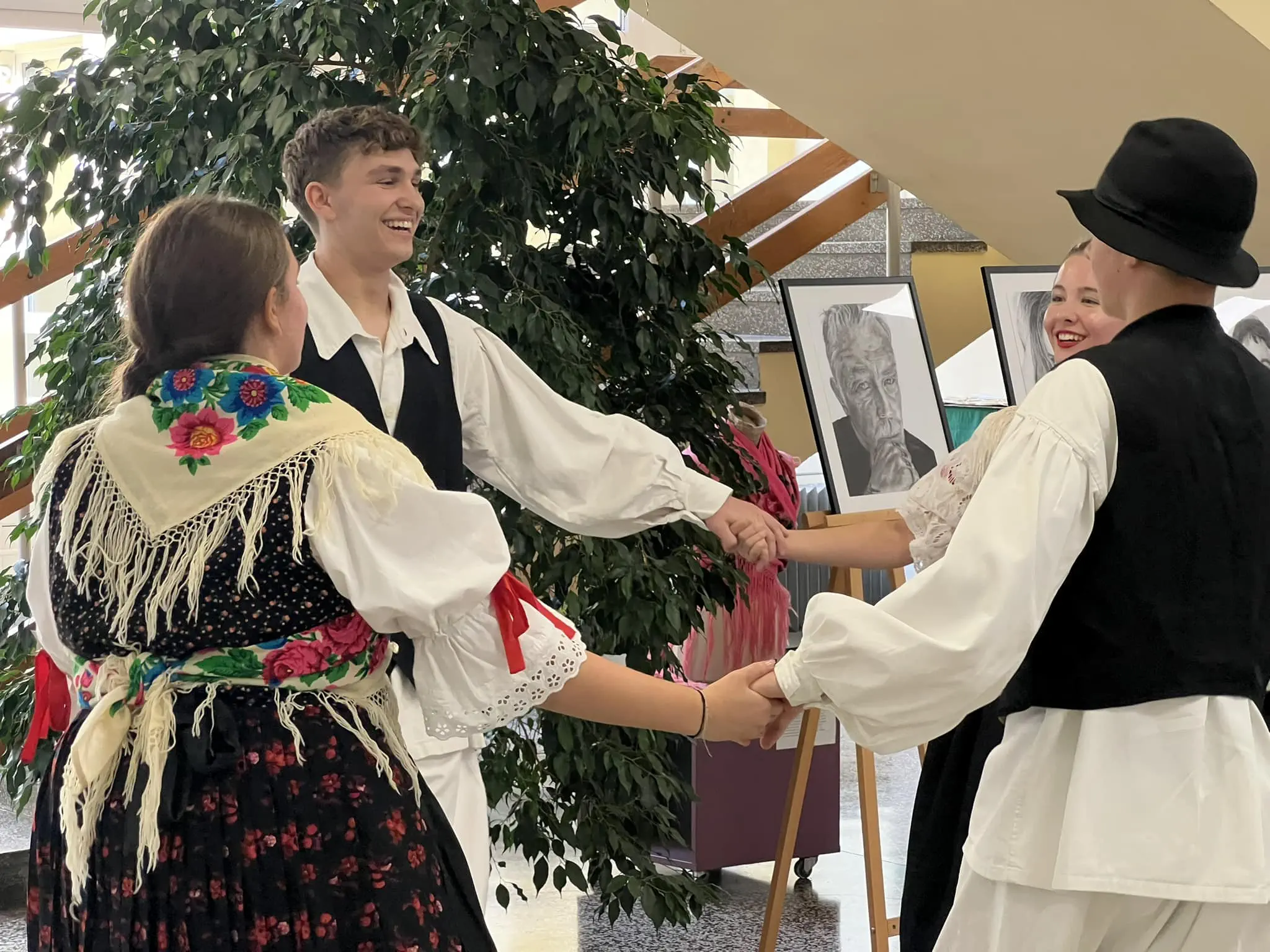 GIMNAZIJA JOSIPA SLAVENSKOG Susret s prijateljima iz Zamościa Razgovori o mekim vještinama i europskim temama (12)