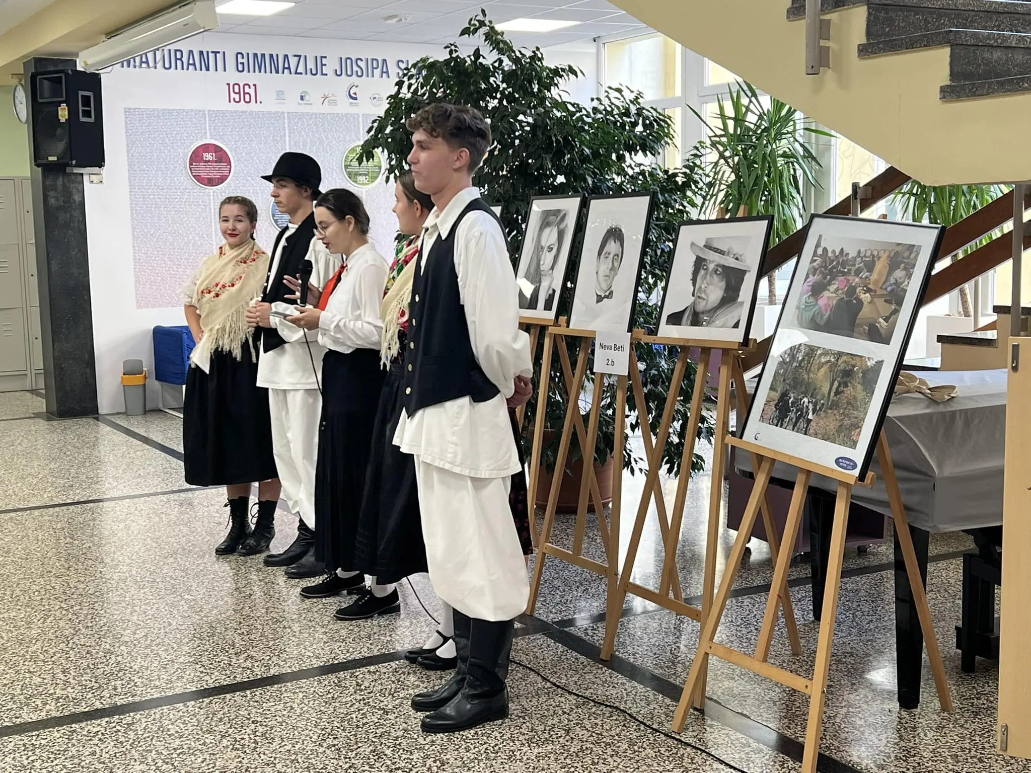 GIMNAZIJA JOSIPA SLAVENSKOG Susret s prijateljima iz Zamościa Razgovori o mekim vještinama i europskim temama (9)