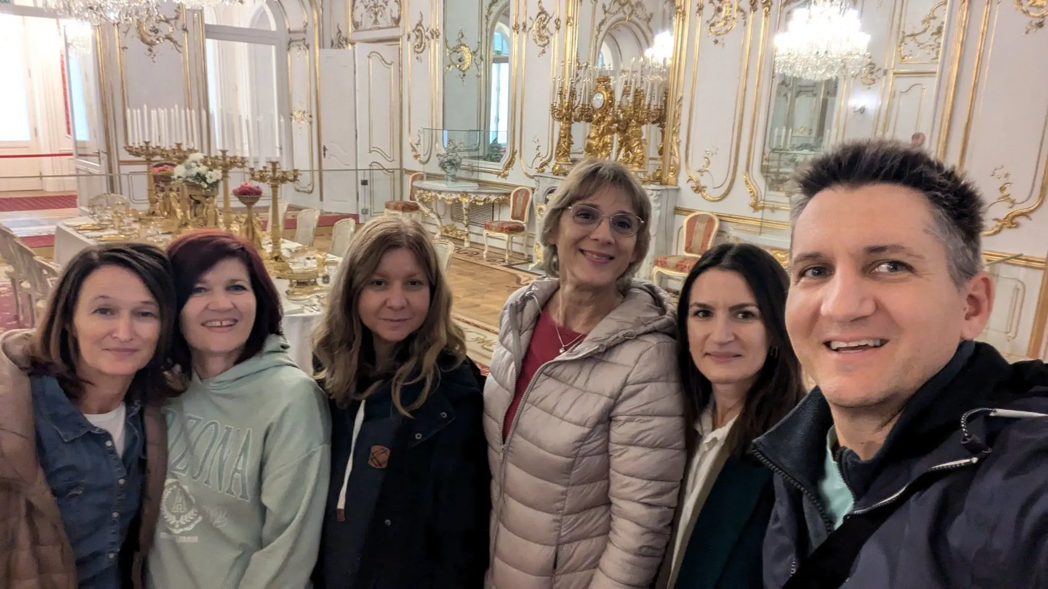 GIMNAZIJA JOSIPA SLAVENSKOG Svjetski dan učitelja proslavljen uz nezaboravan izlet u Mađarsku Povijest, priroda i veslanje (3) GIMNAZIJA JOSIPA SLAVENSKOG Svjetski dan učitelja proslavljen uz nezaboravan izlet u Mađarsku Povijest, priroda i veslanje (3)