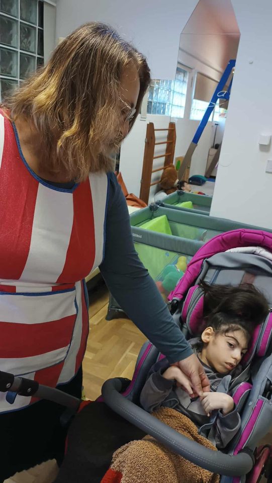 GIMNAZIJA JOSIPA SLAVENSKOG Učenici donijeli glazbu i radost u Dnevni boravak djece ‘Dr. Antun Bogdan’ (4)