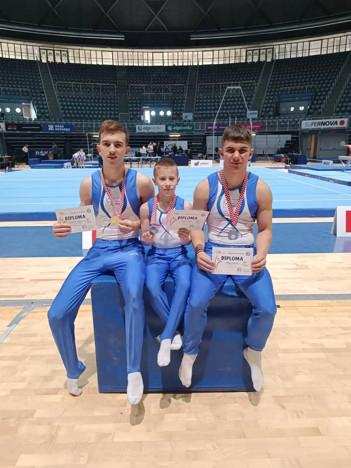 GK Marijan Zadravec Macan (11) GK Marijan Zadravec Macan (11)