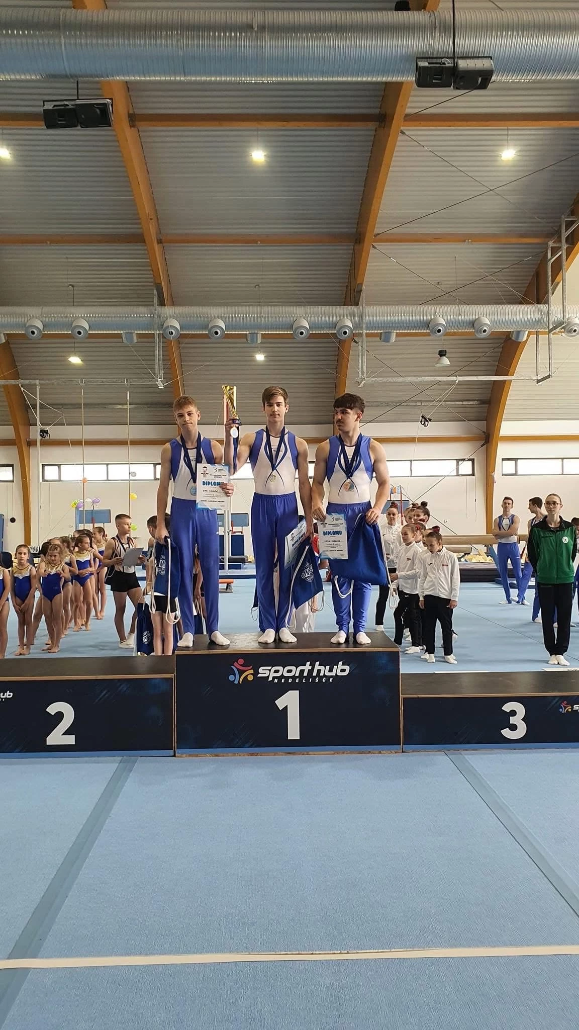 GK Marijan Zadravec Macan (8) GK Marijan Zadravec Macan (8)