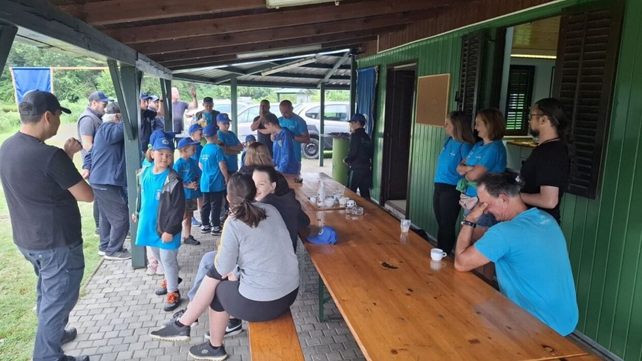 GLAVATICA UČI MLADE Mali ribolovci zablistali na Perutnici (3) GLAVATICA UČI MLADE Mali ribolovci zablistali na Perutnici (3)