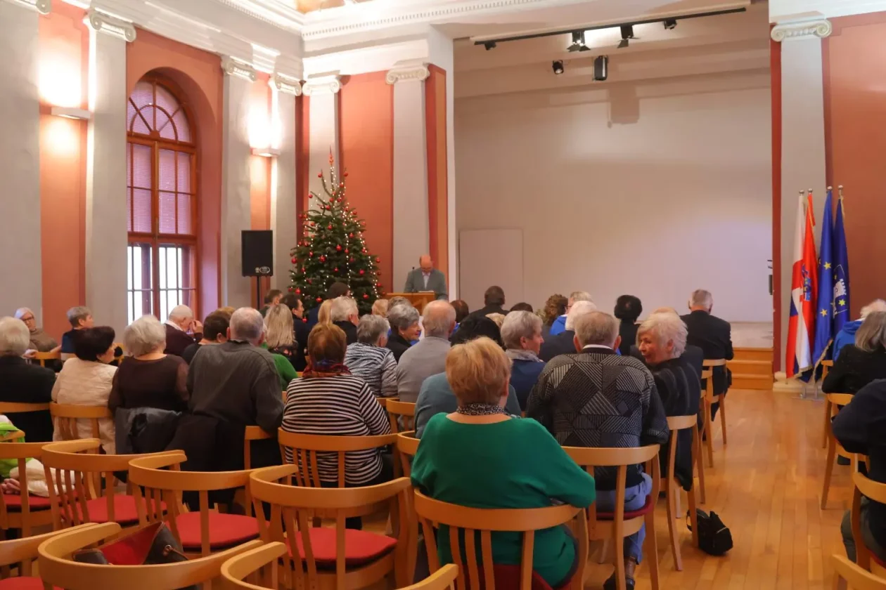 GLJIVARI SMRČAK (4)