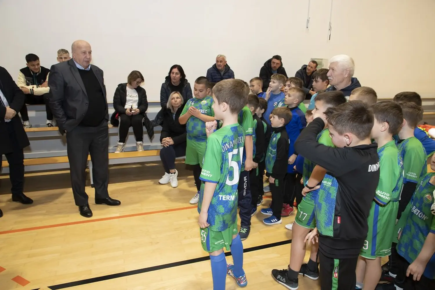 GNK Dinamo, Velimir Zajec i Silvio Marić posjetili nk Dinamo Domašinec (14) GNK Dinamo, Velimir Zajec i Silvio Marić posjetili nk Dinamo Domašinec (14)