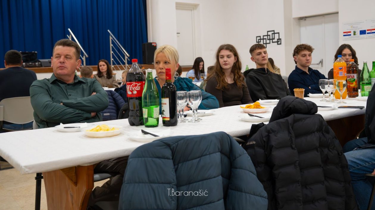 GODIŠNJA SKUPŠTINA Puhački orkestar Goričan najavio još glasniju i veseliju godinu (14) GODIŠNJA SKUPŠTINA Puhački orkestar Goričan najavio još glasniju i veseliju godinu (14)