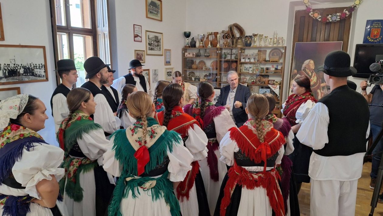 GORAN MILIĆ Poznati novinar snima dokumentarac u Međimurju, posjetio Čakovec i Donju Dubravu (3) GORAN MILIĆ Poznati novinar snima dokumentarac u Međimurju, posjetio Čakovec i Donju Dubravu (3)