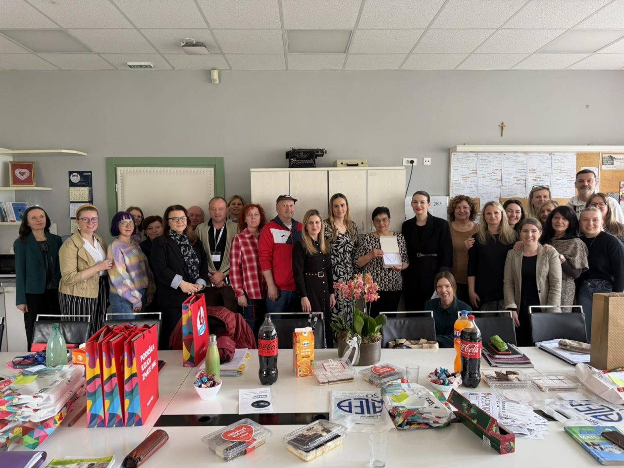 GORDANA ZLATAREK ETŠ (9) GORDANA ZLATAREK ETŠ (9)