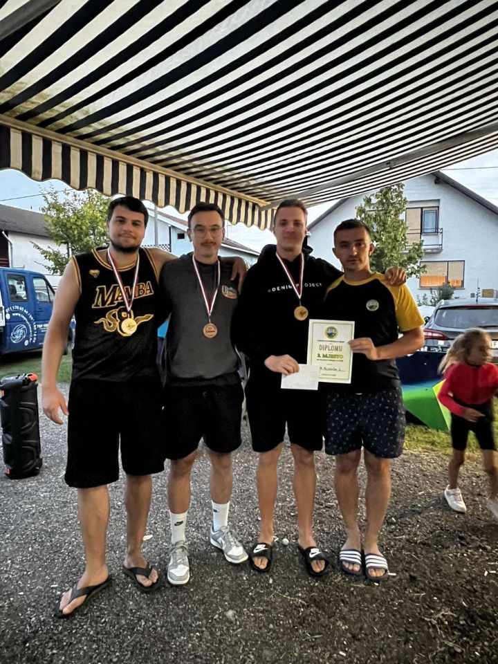 GORIČAN Mungosi slavili na premijernom izdanju turnira u odbojci na vodi (6) GORIČAN Mungosi slavili na premijernom izdanju turnira u odbojci na vodi (6)