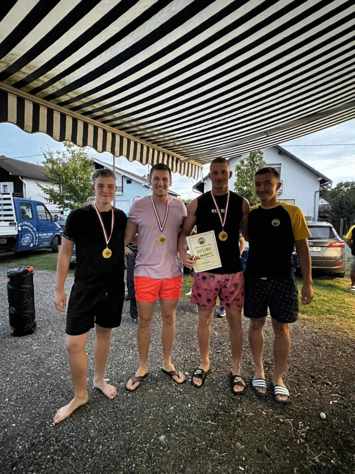 GORIČAN Mungosi slavili na premijernom izdanju turnira u odbojci na vodi (8) GORIČAN Mungosi slavili na premijernom izdanju turnira u odbojci na vodi (8)