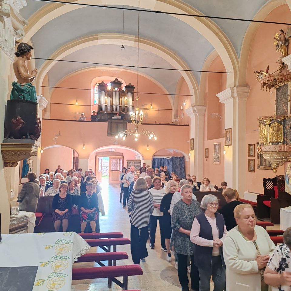 GORIČAN Susret generacije 75-godišnjaka uz misu zahvale (3) GORIČAN Susret generacije 75-godišnjaka uz misu zahvale (3)