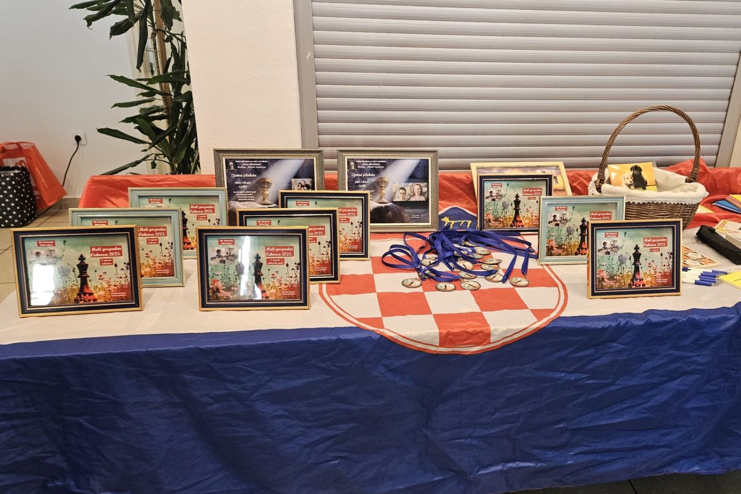 GOSPODAR ČAKOVCA Više od 130 šahista na turniru u Graditeljskoj školi (2) GOSPODAR ČAKOVCA Više od 130 šahista na turniru u Graditeljskoj školi (2)