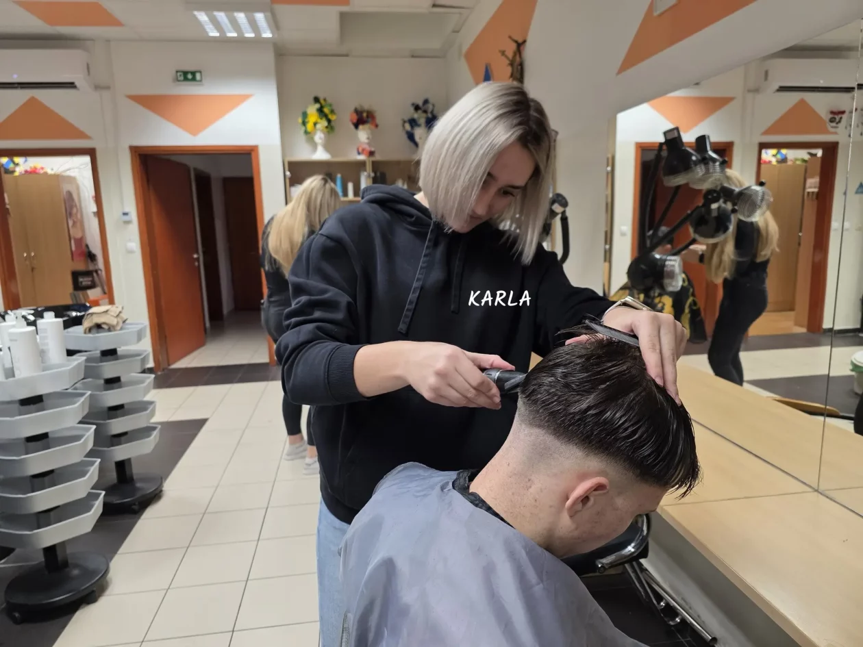 GOSPODARSKA ŠKOLA ČAKOVEC frizeri 4