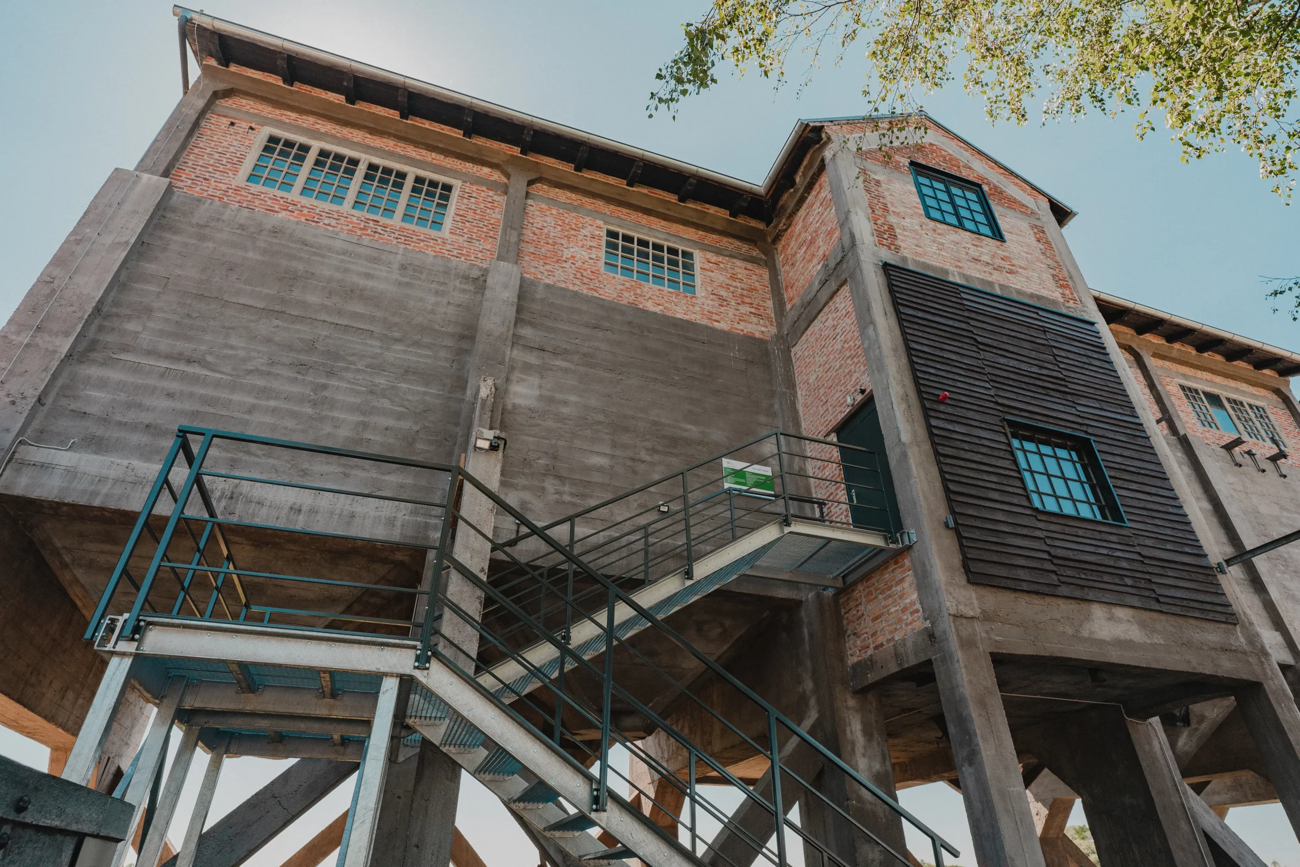 GRAD RUDARA Spomen dom „Cimper“ i Međimurski ugljenokopi na kongresu povjesničara Istraživanje radničkih sukoba (1)