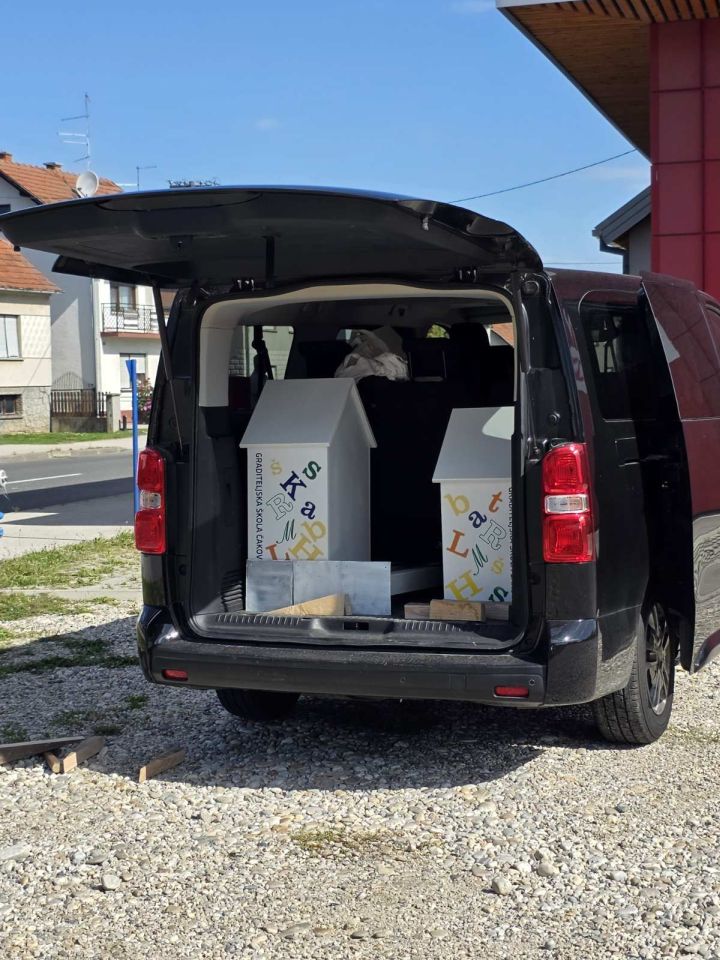 GRADITELJSKA ŠKOLA ČK Kućice za knjige niču diljem Međimurja (2)