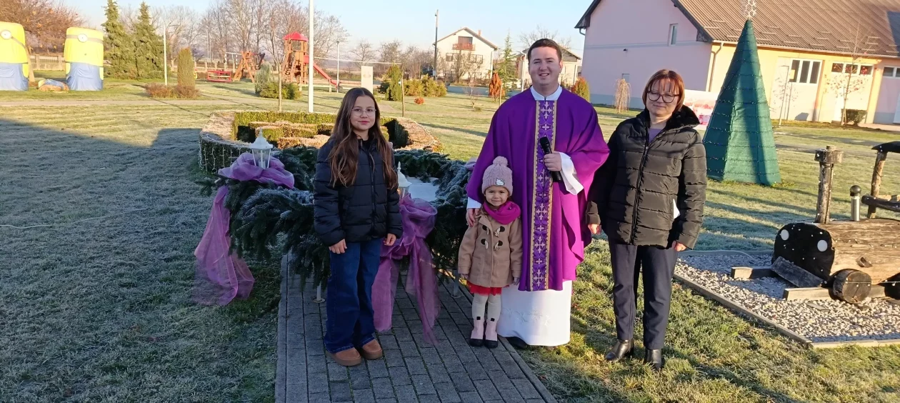 Gardinovec paljenje prve svijeće (8)