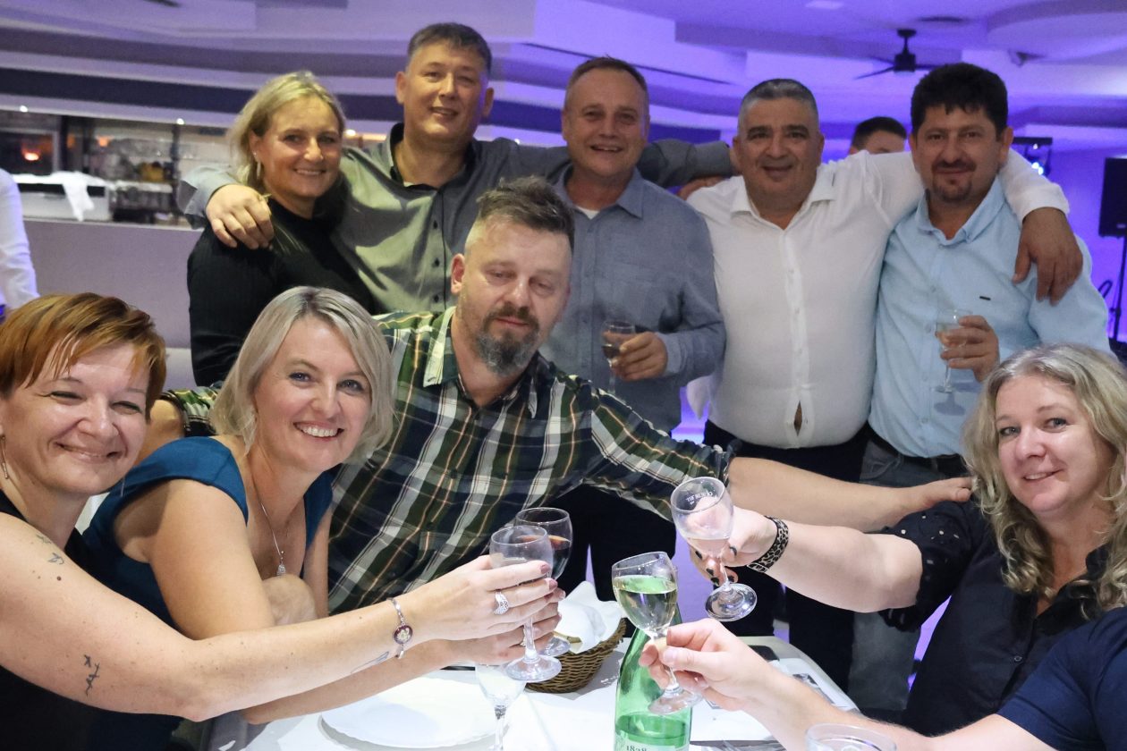 Generacija učenika 19891990 iz Selnice (3)